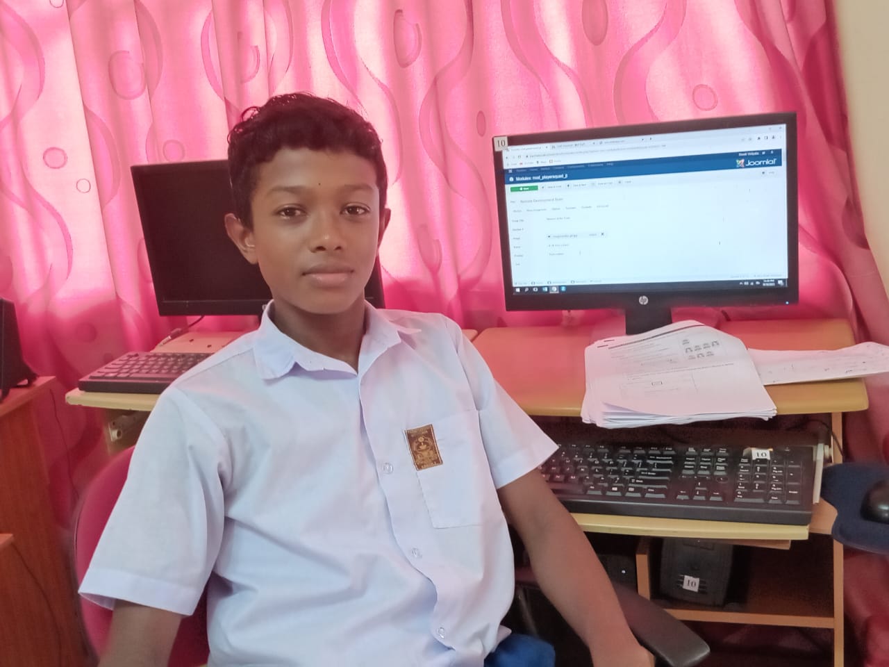 ආර්.ජී.චතුර සිතුමිණ